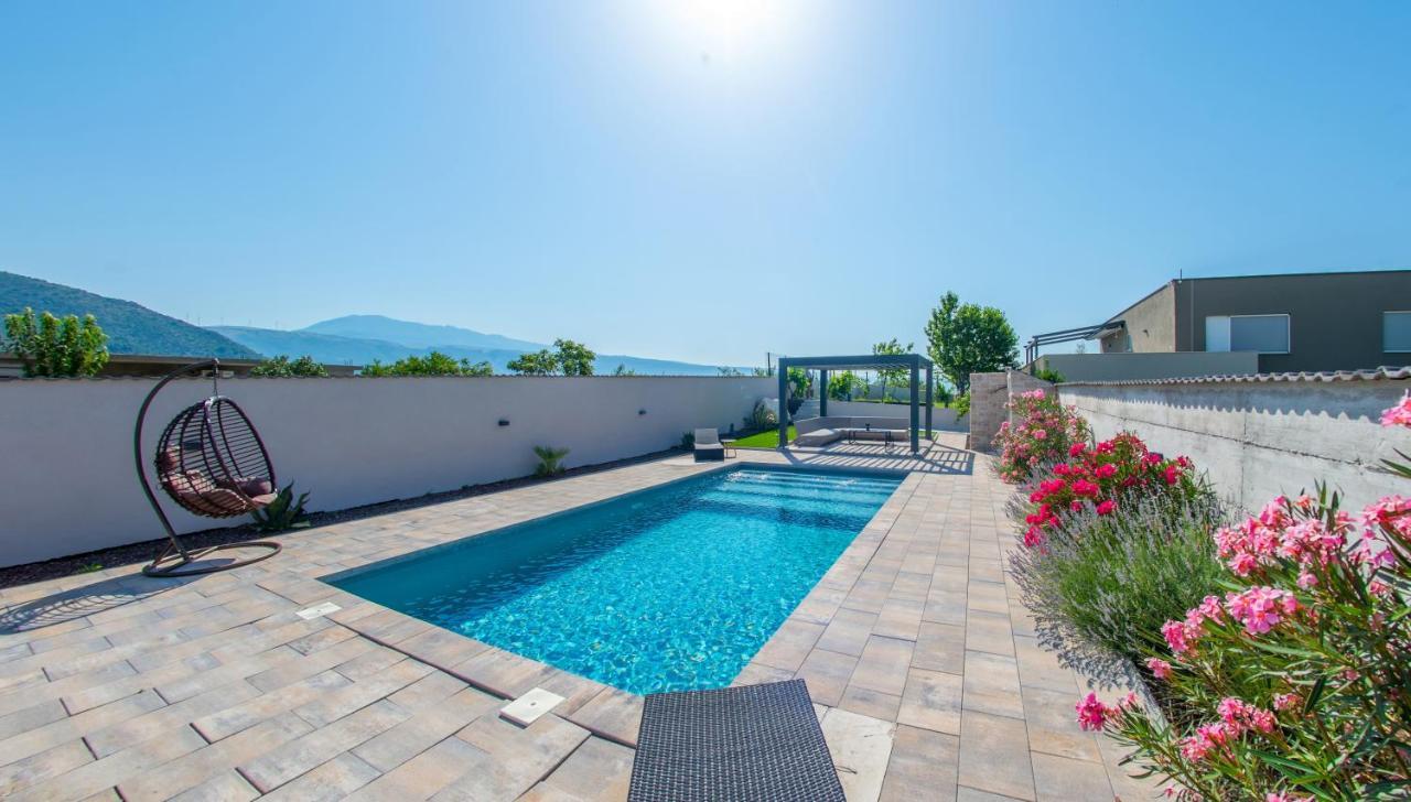 Villa Carpe Diem - With Private Pool Μόσταρ Εξωτερικό φωτογραφία